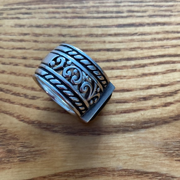 Silpada Sterling and Onyx Ring - Picture 3 of 5